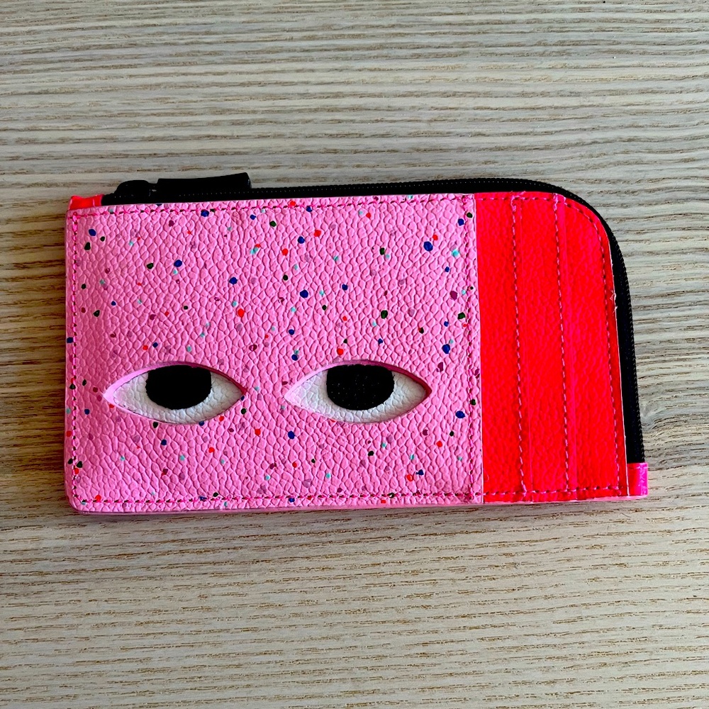 Min and Mon fausto pink wallet.